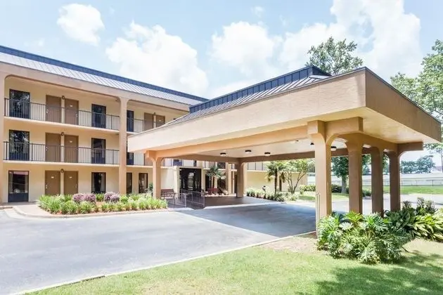 Baymont by Wyndham Pensacola