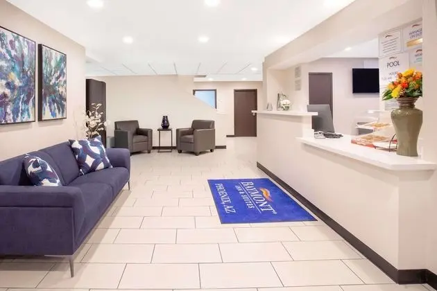 Baymont by Wyndham Phoenix I-10 near 51st Ave - Lobi