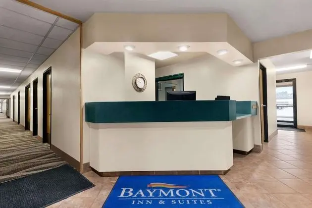 Baymont by Wyndham Sioux Falls West - Lobi