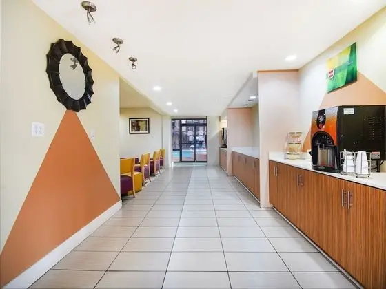 Baymont by Wyndham Williamsburg - Yerinde Yemek
