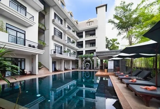 Bayon Modern Residence - Havuz