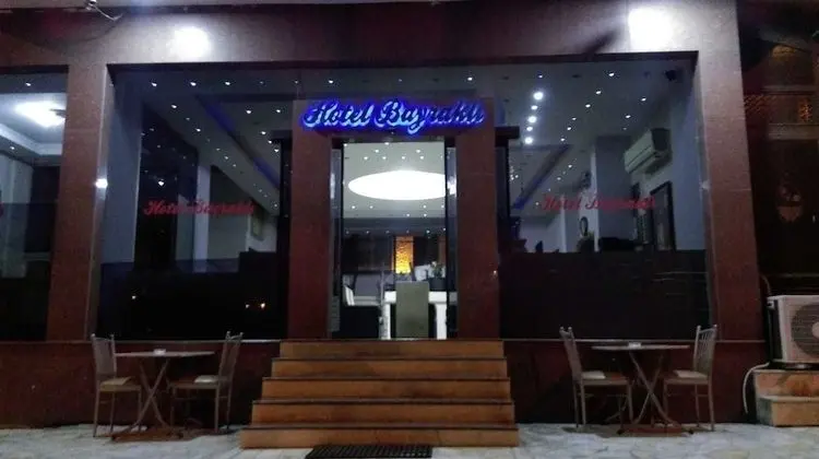Bayraklı Otel