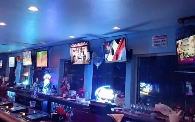 Bayshore Inn - Bar