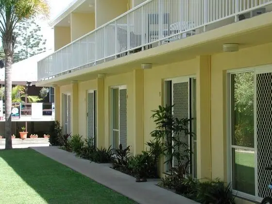 Bayshores Holiday Apartments