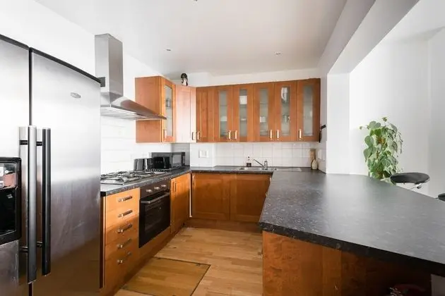 The Bayswater Gardens - Bright & Central 3BDR Home in Bayswater - Mutfak