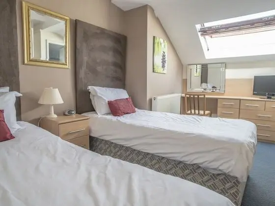 Baytrees Hotel - Oda