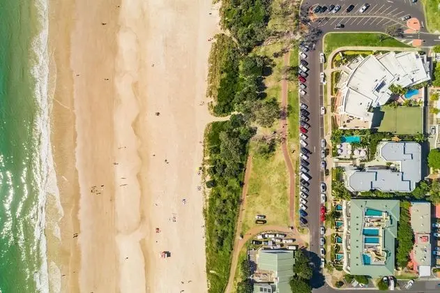 Bayview Beachfront Apartments - Plaj