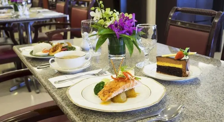 Bayview Hotel Langkawi - Yeme / İçme