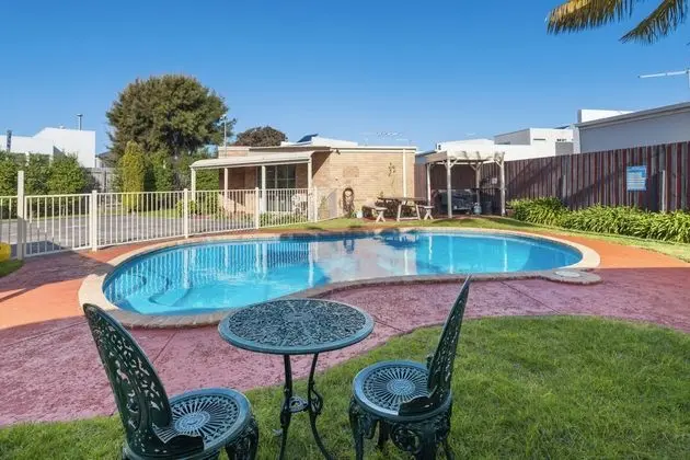 Bayview Motel Rosebud - Havuz