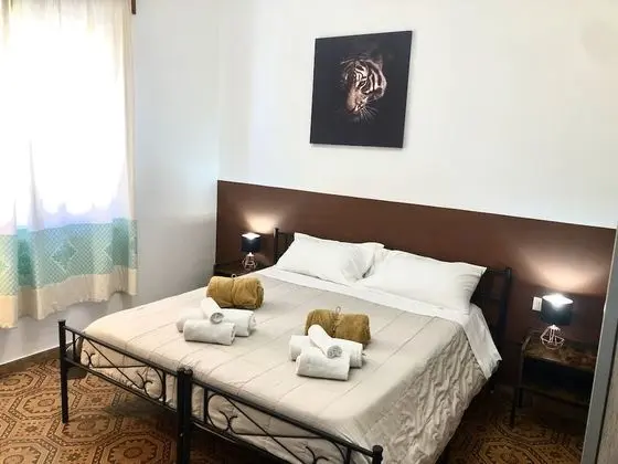 Bb Chic Room With Shared Bathroom in the City