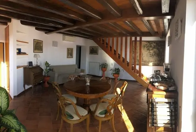 BB Il Re Alla Reginella Guest House - Lobi