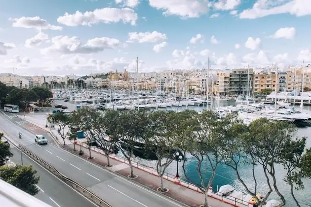 Bb Marina - Deluxe Double Room With Balcony and Sea View