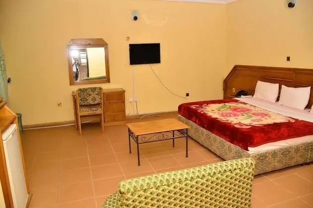 BBS Diamond Suites - Oda
