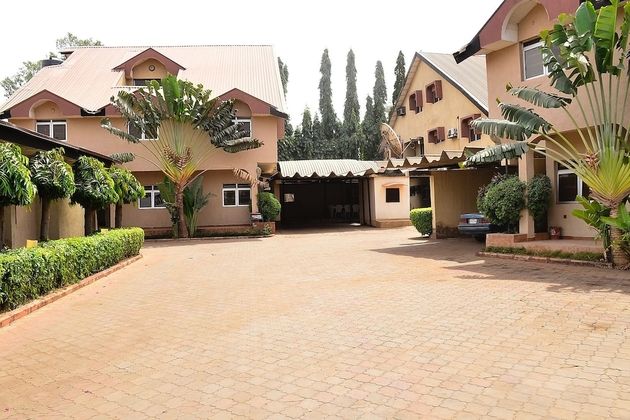 BBS Diamond Suites