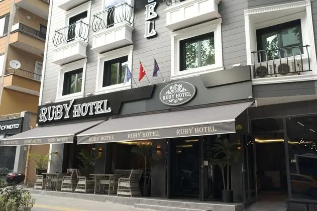 Bç Ruby Hotel