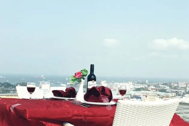 The BCC Hotel & Residence - Yerinde Yemek