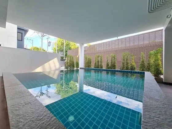 Be Phrasingh Hotel Chiang Mai - Havuz