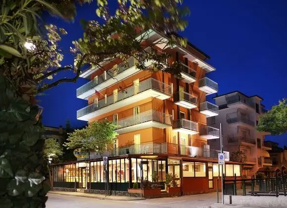 Hotel Beach 2 - 1