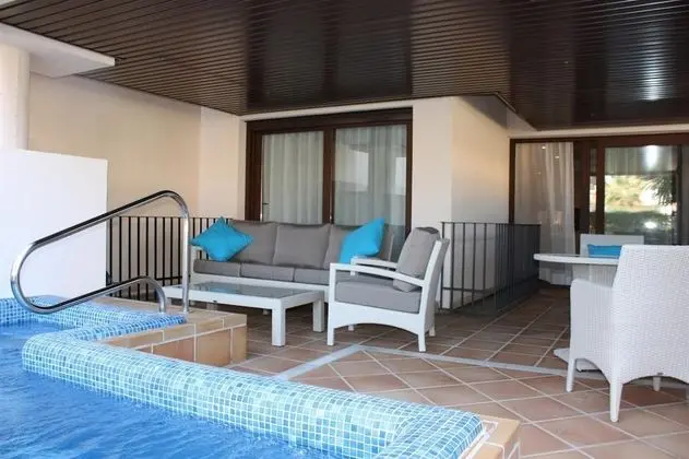 Beach Apartment with Private Pool