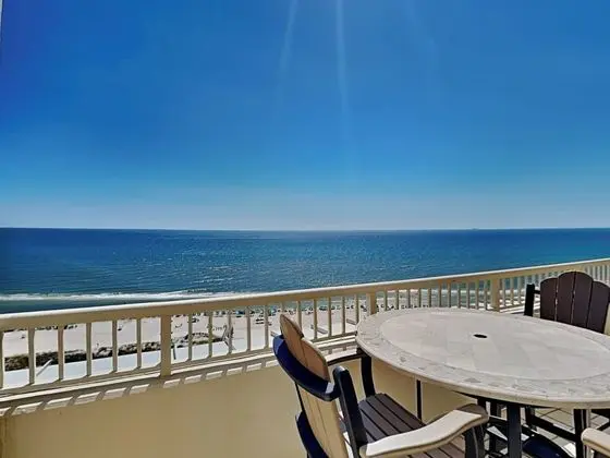 The Beach Club - Genel