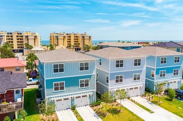 Beach Escape One - Luxury Townhome