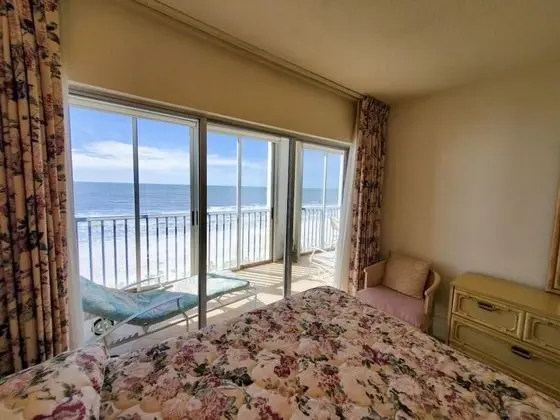 Beach Front Casa Bonita II Condo - Oda