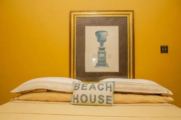 Beach Front White Sand Villa - Oda
