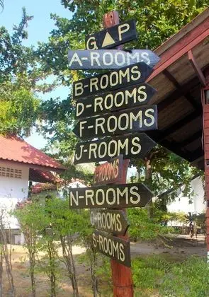 The Beach Village - Hostel - Dış Mekan
