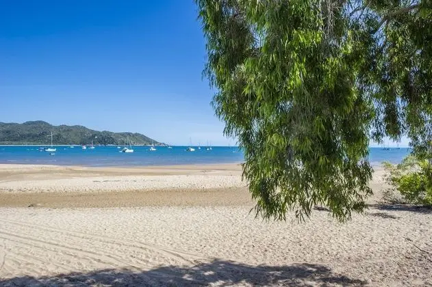 On The Beach - Plaj