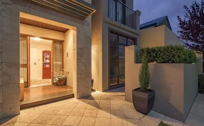 The Beach House At Bayside