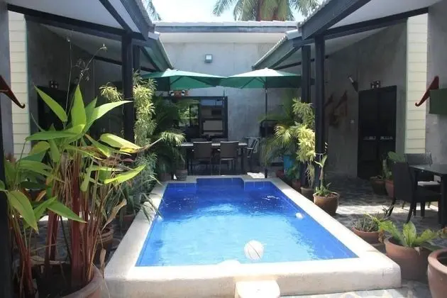 The Beach House Bungalows - Havuz