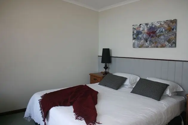 The Beach House- Essentially Tas Dover - Oda