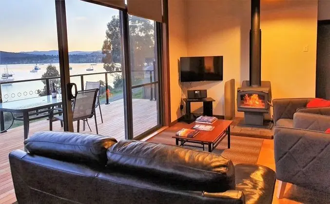 The Beach House- Essentially Tas Dover - Oda Düzeni