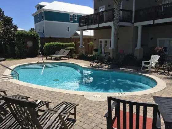 Beach House - Glory Daze by Panhandle Getaways - Havuz