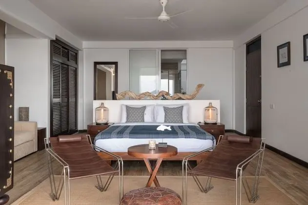 The Beach House by Reveal - Oda