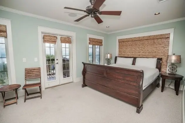 Beach House - Sunny Daze By Panhandle Getaways - Oda