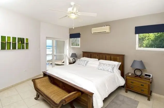 Beach House Younes by Island Properties Online - Oda