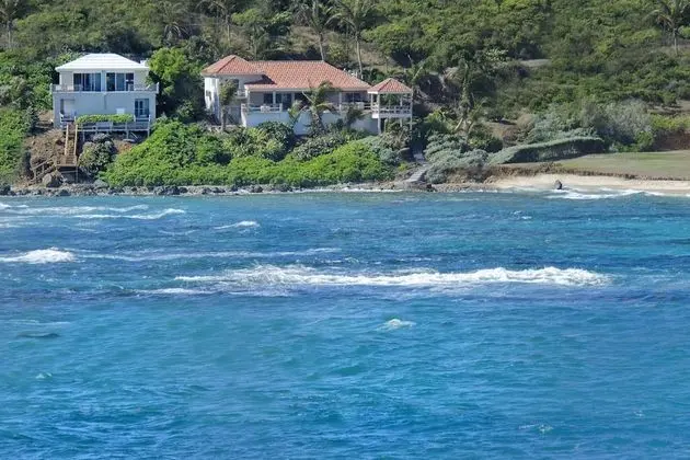 Beach House Younes by Island Properties Online - Plaj