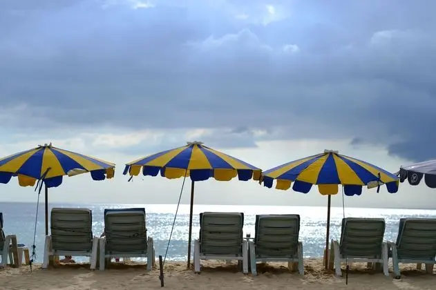 In On The Beach Karon - Plaj