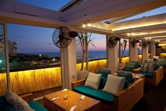Beach Luxury Apartments and suites - Yerinde Yemek