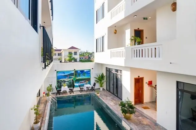Beach Palm Villa Hoi An - Havuz