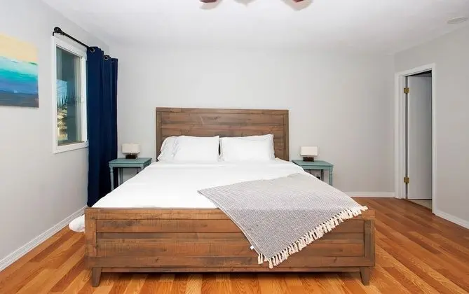 Beach Paradise 4 Bedroom Pool House - Oda