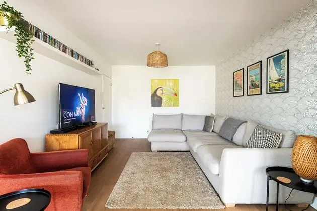 Beach Retreat With Parking Near the Sea - Öne Çıkan Resim