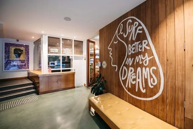 Beach Road Hotel - Lobi