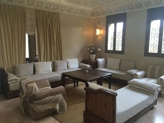 Beach Side Luxurious Villa Ref1098 - Öne Çıkan Resim