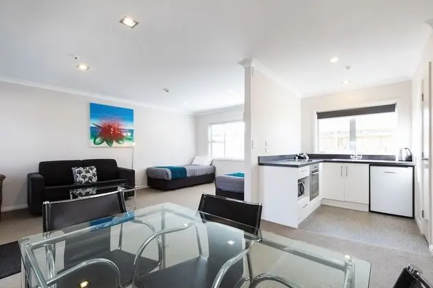 Beach Street Motel Apartments - Mutfak