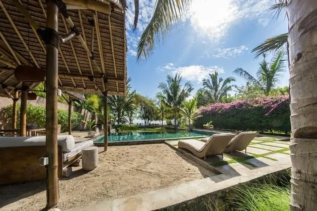 The Beach Villa