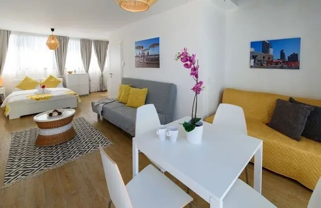 Beach View Apartments and Studios