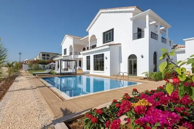 Villa on Beach w Private Pool The Palm Jumeirah