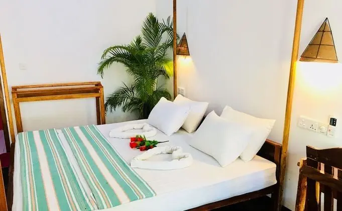 Beach Wave Hotel